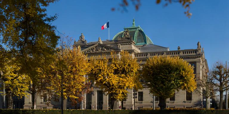 Facade bnu automne